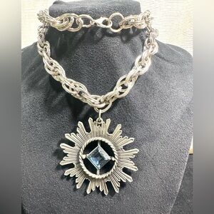 Vtg: Silver Toned Blue Faceted Gemstone Sunburst Pendant Necklace